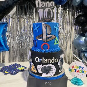 Bolo Video Game PS4  Playstation cake, Party cakes, Baby shower cakes